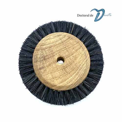 Perie 2 randuri peri scurti corp lemn 68mm